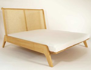 Bett und Kopfteil mit Wiener Geflecht für eine 160 x 200 cm Matratze
