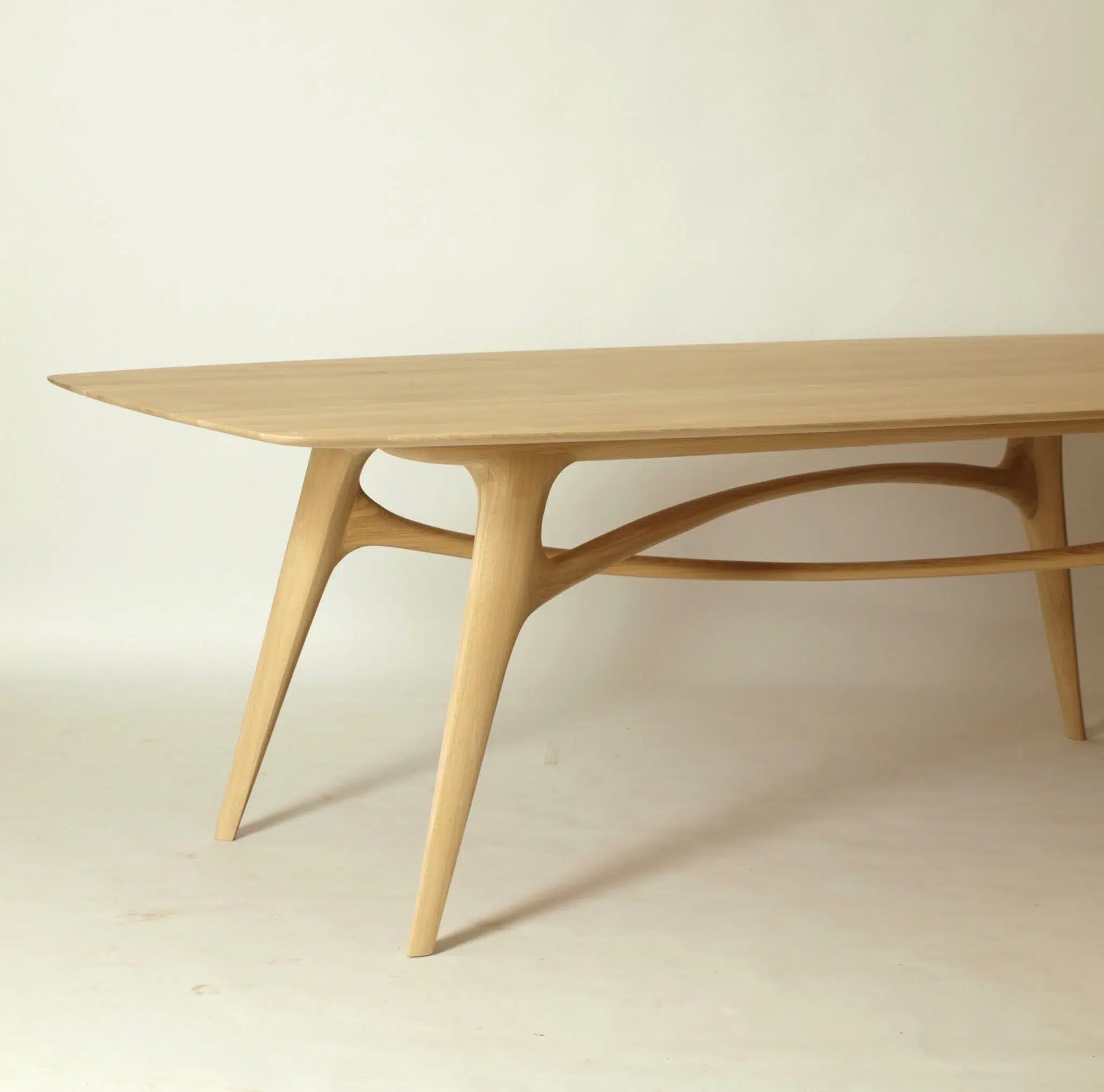 Holztisch aus Eiche, große Tischplatte, Modellauswahl